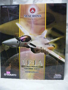 YAMATO 1/60 完全変形 VF-1A バルキリー TV版 柿崎機 送料無料 やまと 超時空要塞マクロス 柿崎速雄機