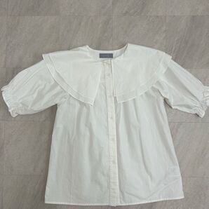 半袖ブラウス