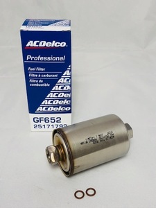 ACデルコ♪　アストロ　タホ　サバーバン　ユーコン　C1500　エスカレード　フューエルフィルター　GF952