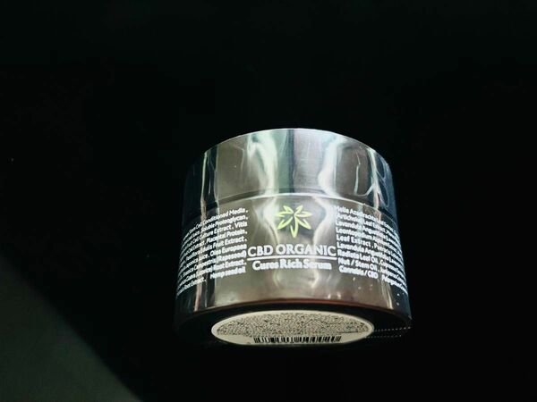 キュアスリッチセラム (Cures Rich Serum)スキンケア CBD 美容クリーム