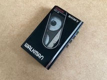 美品 SONY Walkman WM-30 ウォークマン ブラック 通電 カセットケースサイズ_画像3