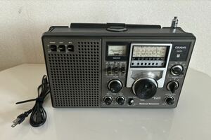 National National Matsushita Electric Industrial COUGAR RF-2200 cougar 2200 8 band BCL radio Showa Retro * animation attaching *