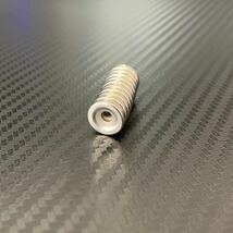 穴あり 10個 セット ネオジウム磁石 直径 12mm × 厚み 3mm×穴3mm 世界最強マグネット ネオジウム ネオジム 磁石 丸型 薄型 ボタン 強力_画像4