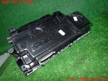 2UPJ-97747516]BMW 523d(FW20)グローブボックス1 中古 【F10】_画像4