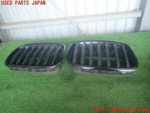 2UPJ-99321050]BMW X5(ZW30S)ラジエターグリル 中古 【E70】