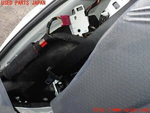 2UPJ-98767155]BMW 330e(8E20)右2列目シートベルト 中古F30