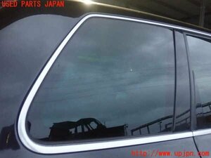 2UPJ-94051380]VW トゥアレグ(7LBHKS)右クォーターガラス 中古