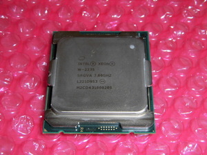 ②　Xeon W-2235 SRGVA 3.8GHz