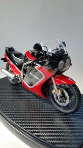  Hasegawa модель SUZUKI GSX-R750(H) (GR71G)