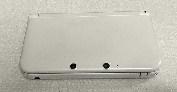 任天堂　NINTENDO ニンテンドー3DS 3DS LL 本体　ホワイト