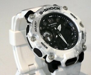 【新品未使用・正規品】カシオ腕時計 Gショック GA-2200GC-7AJF G-SHOCK CASHIO GRUNGE SNOW CAMOUFLAGE　アナデジ腕時計 スノーホワイト