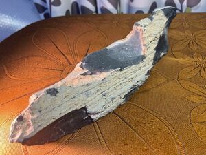 【レア鉱石】サヌカイト原石（千影）天然石　パワーストーン　楽器　置物　化石