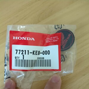 【新品未開封】純正品　激レア？ホンダ wing エンブレム　77211-KE8-000 VT250F他　HONDA