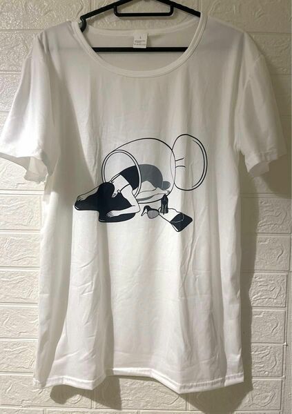 【新品未使用】プリント　Tシャツ　モノクロ　大きいサイズ　Lサイズ　ホワイト