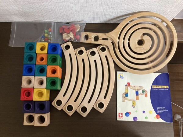 【日本全国 送料込】HaPe Quadrilla Basic Set 木製 おもちゃ 知育玩具 OS3325
