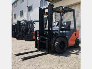 forklift Toyota 8FG20 202004 3,693h New itemnon-puncture tires　ダブルTires　2tonne　engineforklift