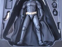 【良品】 フィギュア THE DARK　KNIGHT MAFEX NO.007　バットマン　ダークナイト　BATMAN ver.2.0　ACTION　FIGURE_画像5