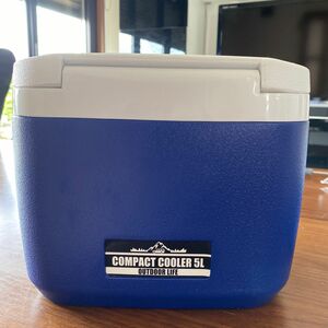 コンパクト　クーラー５Ｌ クーラーボックス