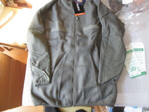 2枚　　　長身の方へ　　Ｍ－Ｌ　新品　　EWOL FREE　燃えにくい　　　 Fleece Jacket