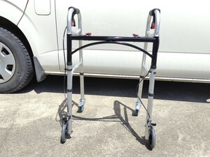 YADECARE 歩行器 歩行補助 リハビリ 折り畳み式 ブレーキ付き 中古 ①