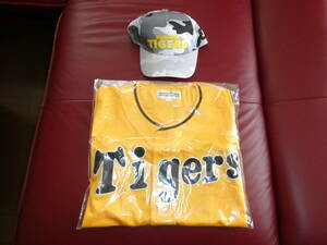  Hanshin Tigers associated goods set hat other .... unused 