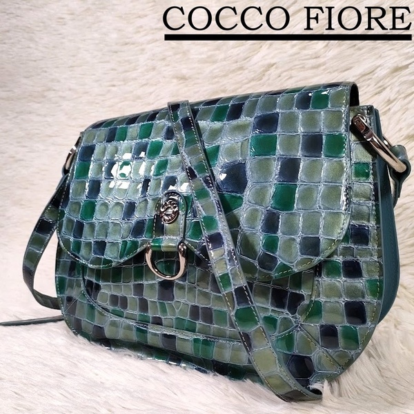 美品 COCCO FIORE コッコフィオーレ ショルダーバッグ グリーン系 春 夏