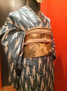 青碧グレーの竹の様な変わり縞　単衣　粋でモダンなセミアンティーク着物　昭和モダン　