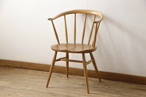 R-066207　イギリスビンテージ　ERCOL(アーコール)　スモーカーズチェア(ダイニングチェア、アームチェア、カウホーンチェア、椅子、英国)