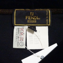 #wnc フェンディ FENDI カットソー 48 黒 ベロア調 Vネック 刺繍 ステッチ ロゴ イタリア製 メンズ [816839]_画像6