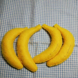手作り ハンドメイド フェルト ままごと バナナ 4本（1） お店屋さん 八百屋さん 果物