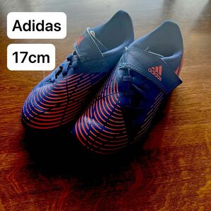 adidas サッカートレーニングシューズ　17cm