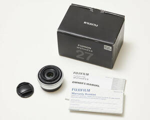 【極上美品】 FUJIFILM XF 27mm F2.8 シルバー 保護フィルター付き 富士フイルム