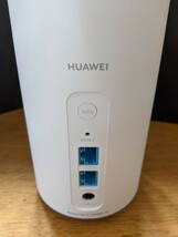 IY1566 Speed Wi-Fi HOME HWS33MWU Wi-Fi HUAWEI/スピードWi-Fi/ファーウェイ 通電のみ確認OK その他詳細 動作未確認 現状品 JUNK_画像3