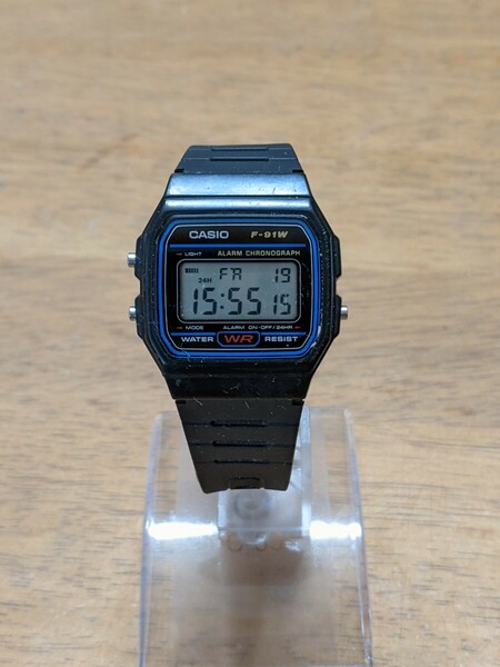 IY1630 CASIO F-91W デジタル腕時計/デジタルウォッチ/腕時計/時計/Watch/メンズ/レディース/チープカシオ/カシオ 動作品 現状品 送料無料