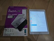 美品　iPad 第6世代 Wi-Fi 128GB　シルバー 　 おまけ付き_画像1