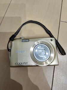 ジャンク　Nikon COOLPIX S3300 コンパクトデジタルカメラ
