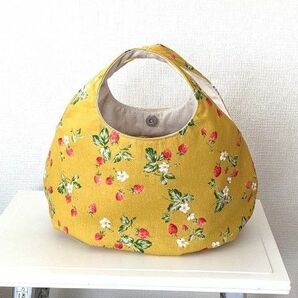 イチゴ畑　いちご　苺　丸底　ころりんバッグ　ハンドメイド