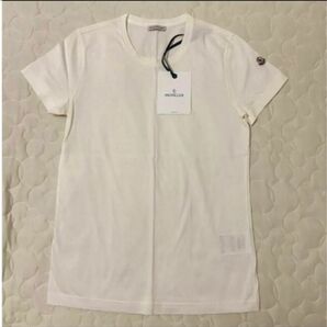 新品タグ付き　MONCLER 定番シンプルTシャツ　ホワイト　Mサイズ