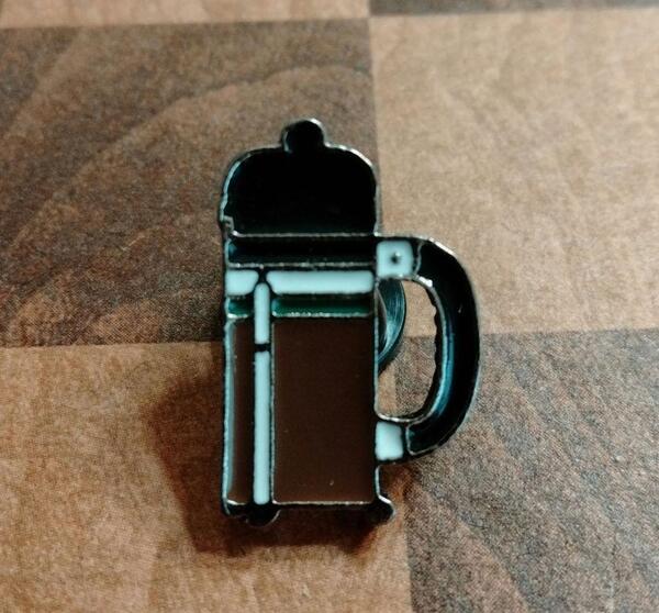【ピンバッジ】珈琲①コーヒープレス カフェ CAFE 喫茶店 アンティーク