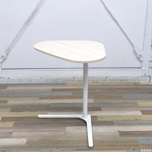 【中古・2021年製】　オカムラ　ココモリ　サイドテーブル　ホワイト脚　木製