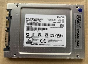 【使用時間924時間】TOSHIBA 256GB THNSNJ256GCSU 2.5 SATA SSD 45