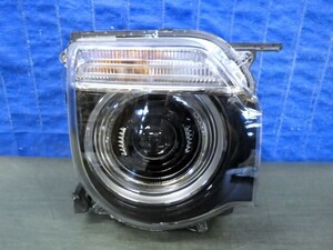 1968　N-WGN　JH3　JH4　右ライト　LED　W4834　9　N WGN　レンズ美品