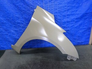 F157　スイフト　ZC72S　ZD72S　右フェンダー　57611-61P10　未使用品　美品