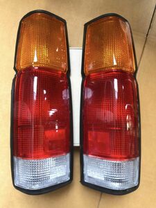 D21 Datsun After-market Tail lamp ランプ Light ハードボディ USベット 北米 ※ステッカー１枚プレゼント NS005 