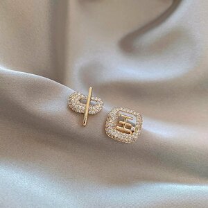 ピアス 金属アレルギー対応 ピアス リング アクセサリー 使いやすいハーフピアス　シルバー925 シンプルピアス　金属アレルギー対応　