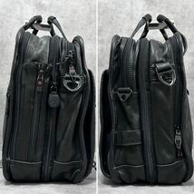 極美品●VICTORINOX ビクトリノックス 2WAY オールレザー 本革 ビジネスバッグ ブリーフケース ショルダー A4可 多機能 2層 自立 ブラック_画像4