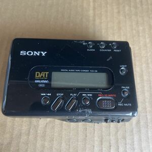 98retapa520 jpy shipping used present condition goods SONY TCD-D8 digital audio tape recorder 