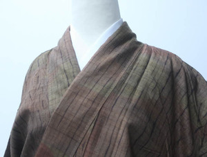 《京都一輝堂》【着物】紬 縫い締め絞り 縦縞文 身丈約160.5cm 裄丈約64cm 24Z-1343