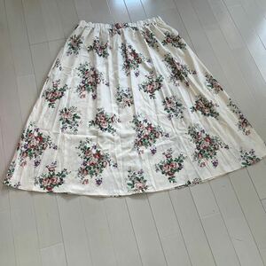 SHEIN CURVE 花柄 プリント　スカート 大きめサイズ　4XL