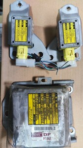 JZX100 エアバックコンピューター ECU トヨタ チェイサー クレスタ マーク2 ツアラー ツアラーV ターボ 89170-22050 52300-2761